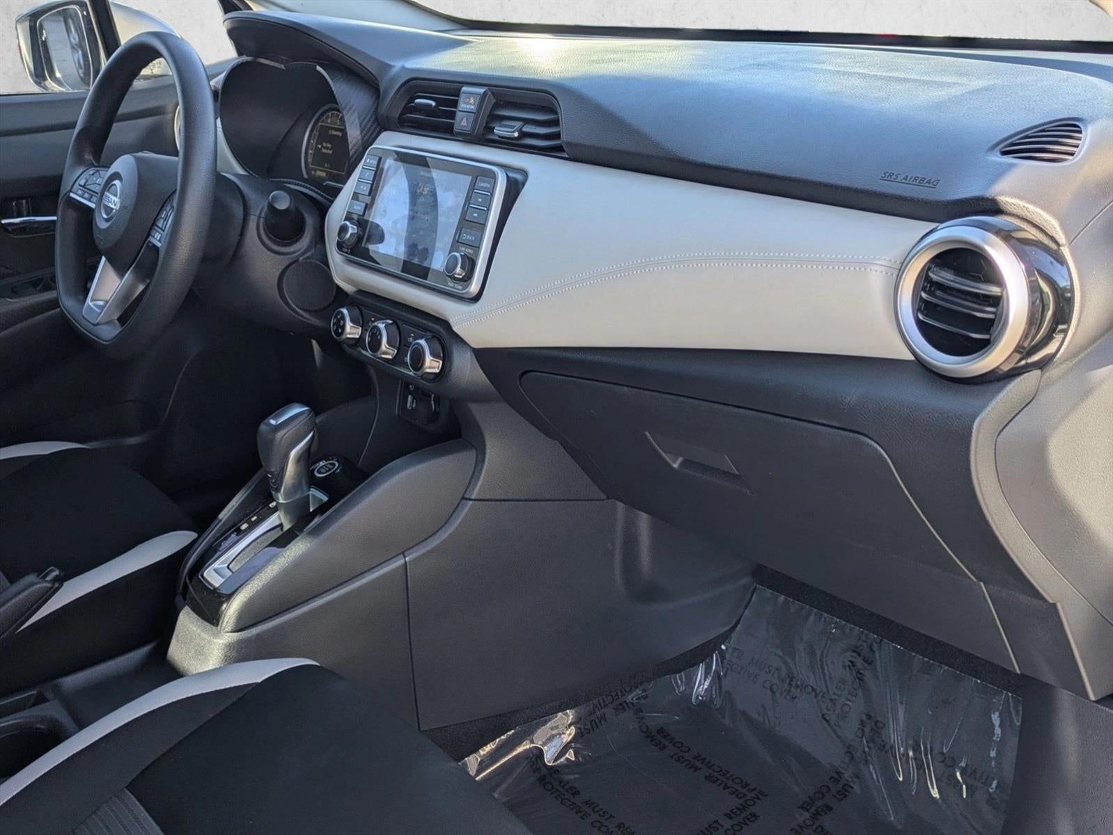 2020 Nissan Versa SV CVT