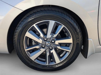 2020 Nissan Versa SV CVT