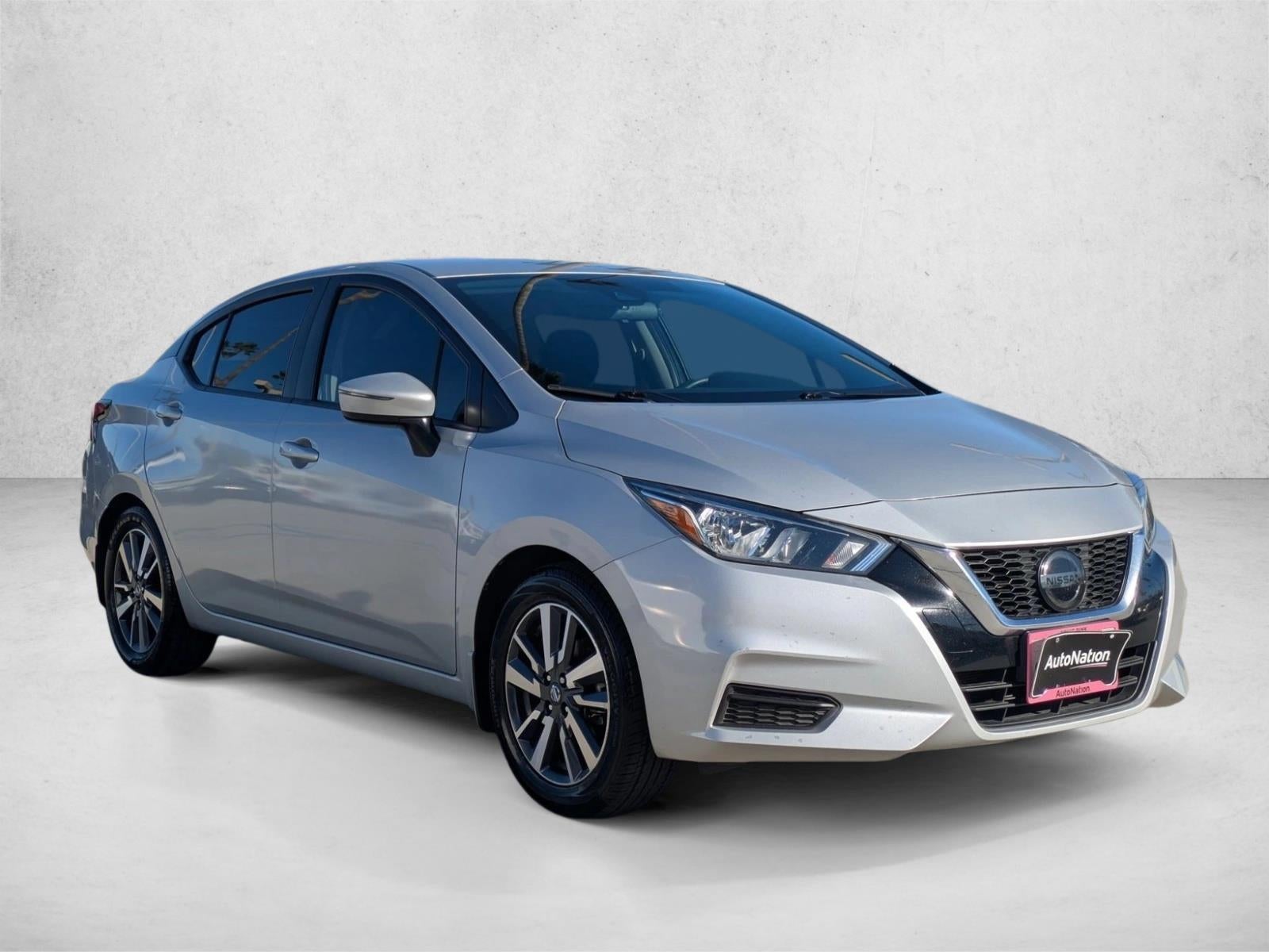 2020 Nissan Versa SV CVT