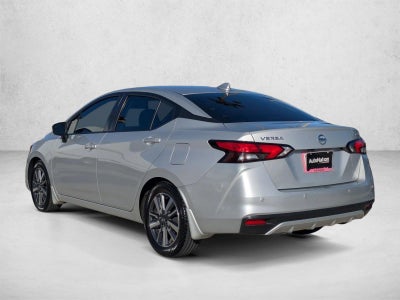 2020 Nissan Versa SV CVT