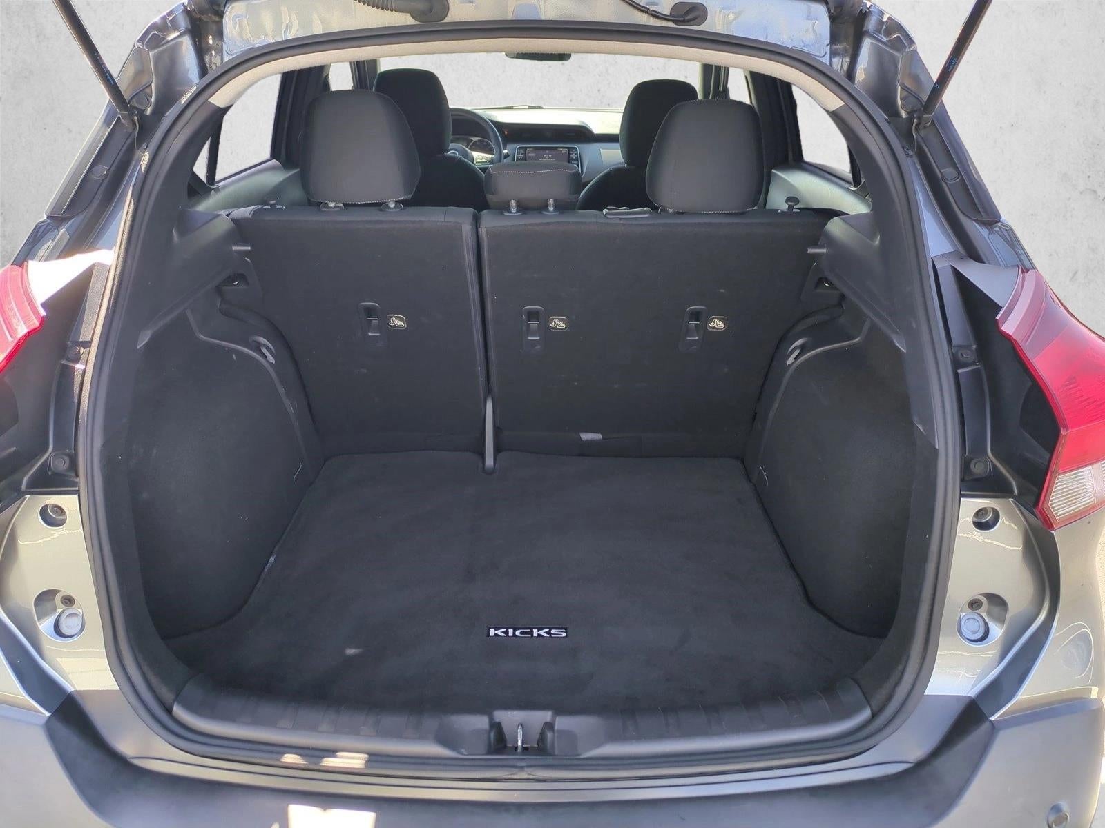 2020 Nissan Kicks S FWD