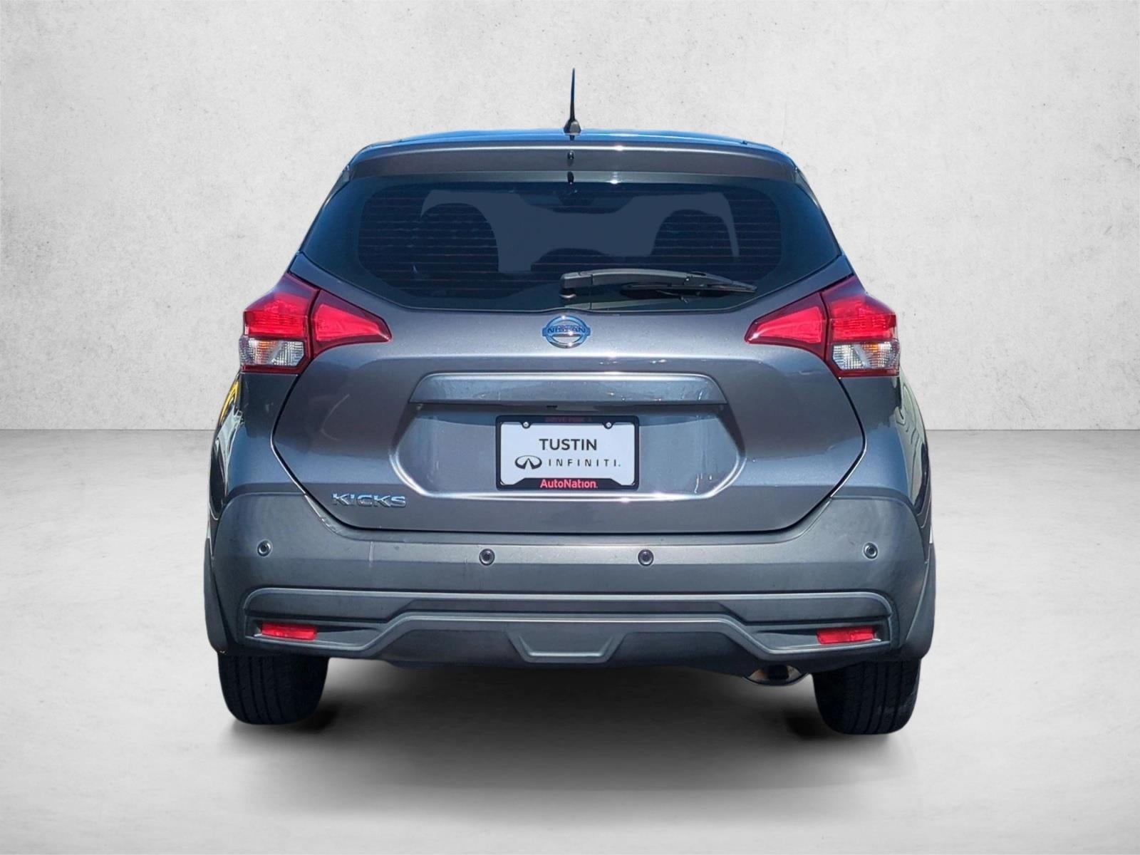 2020 Nissan Kicks S FWD