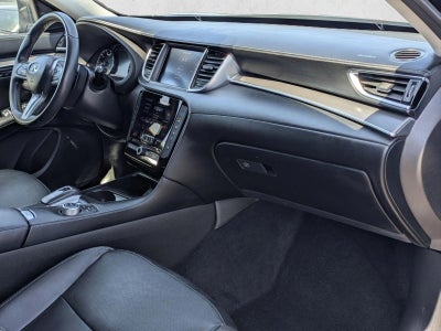 2023 INFINITI QX50 LUXE FWD
