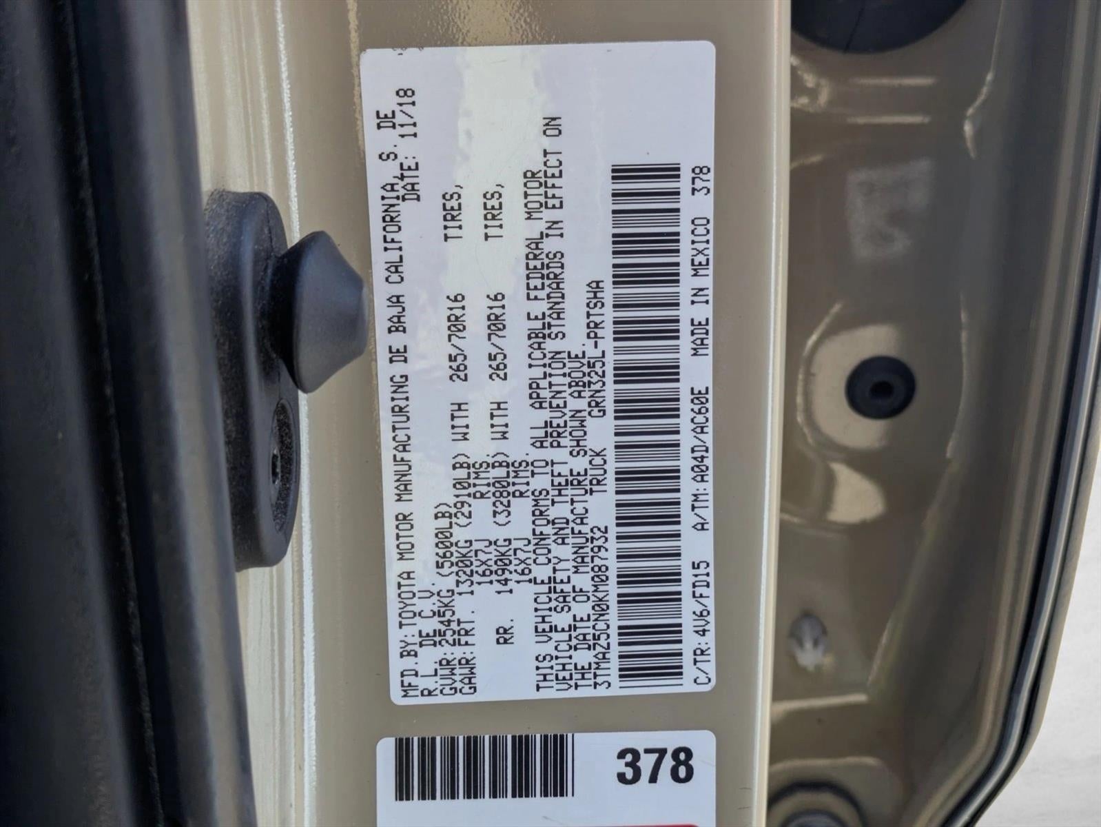 2019 Toyota Tacoma 2WD 2WD TRD Off Road Double Cab 5' Bed V6 AT (Natl)