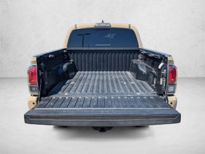 2019 Toyota Tacoma 2WD 2WD TRD Off Road Double Cab 5' Bed V6 AT (Natl)