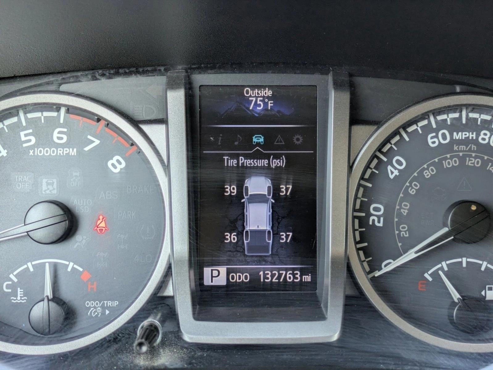 2016 Toyota Tacoma 2WD Double Cab Short Bed V6 Automatic SR5 (GS)