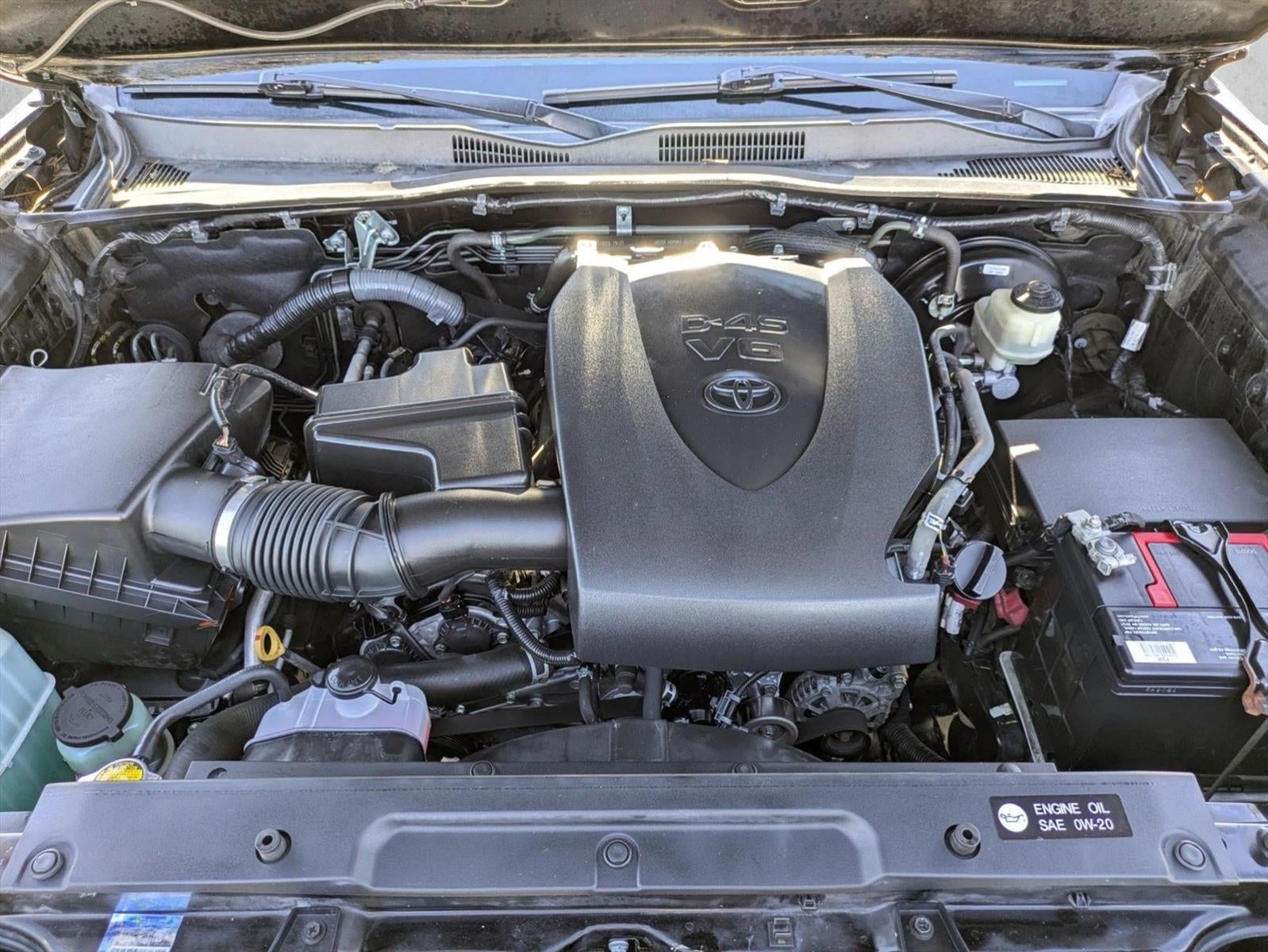 2016 Toyota Tacoma 2WD Double Cab Short Bed V6 Automatic SR5 (GS)