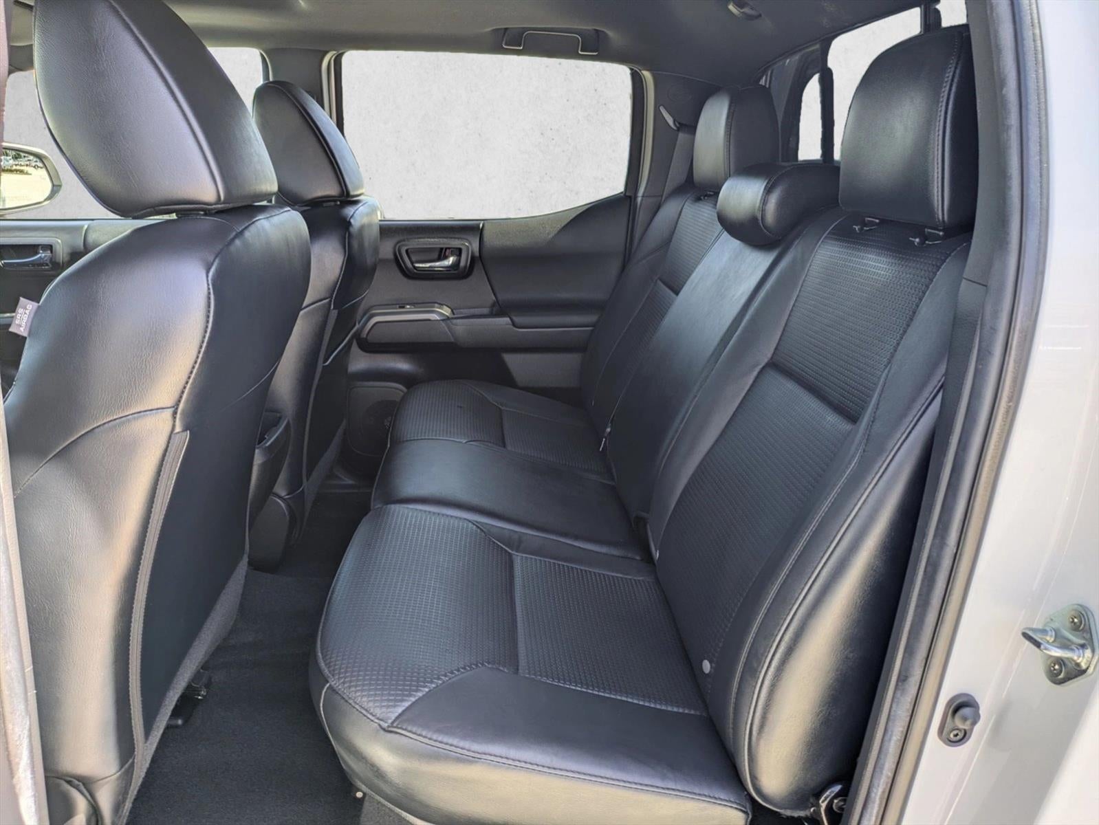 2022 Toyota Tacoma 2WD 2WD TRD Sport Double Cab 5' Bed V6 AT (Natl)