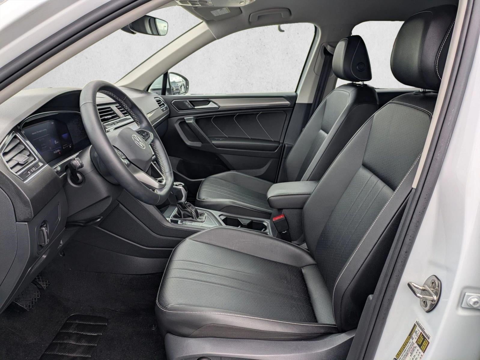 2022 Volkswagen Tiguan 2.0T SE FWD