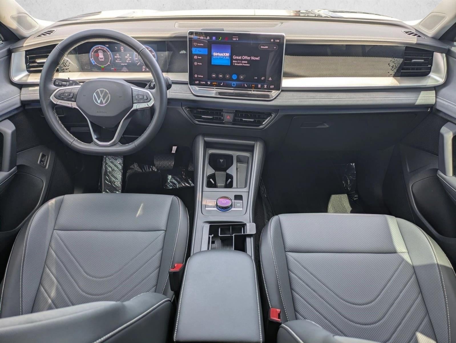 2025 Volkswagen Tiguan 2.0T SE FWD