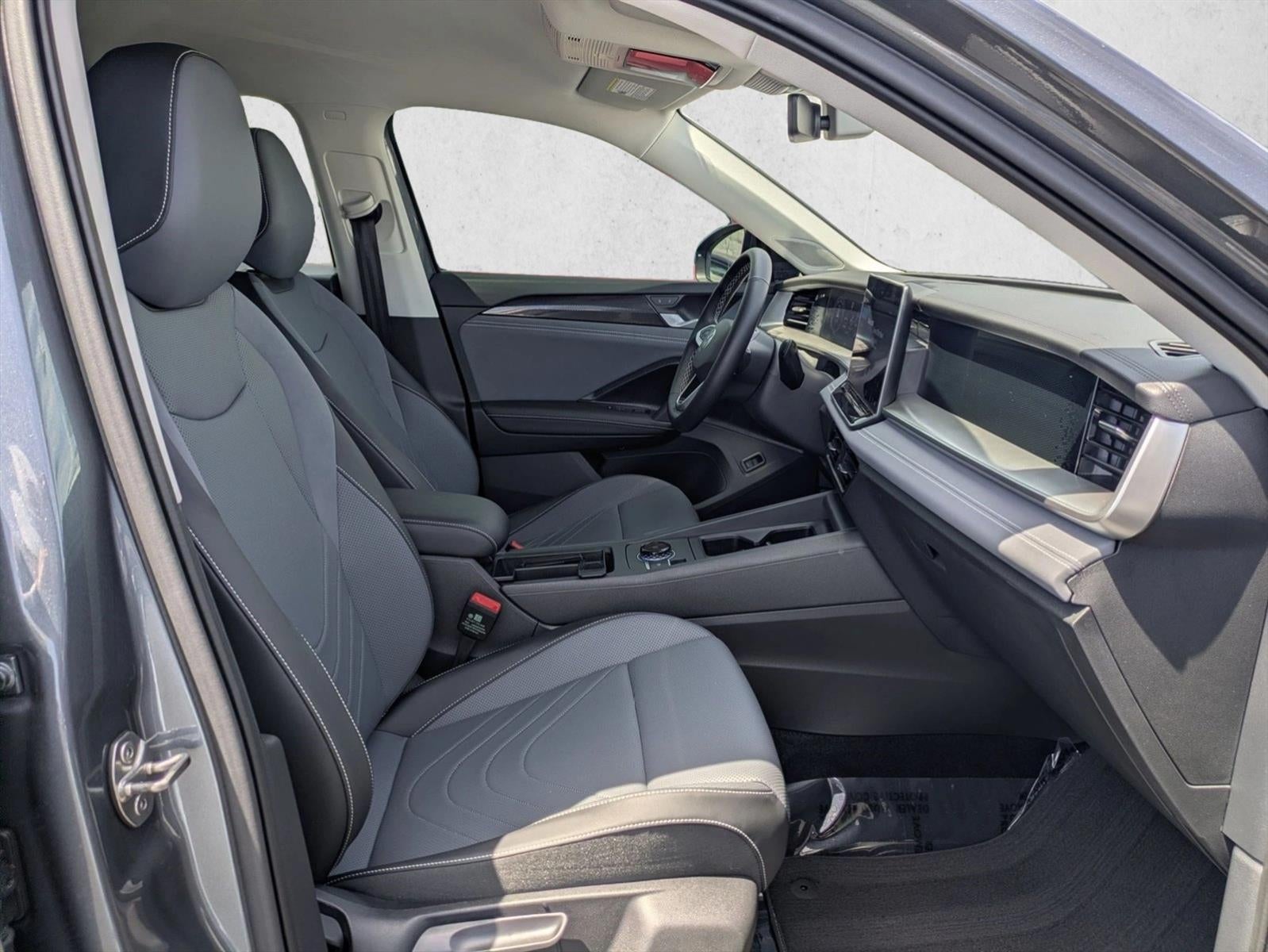 2025 Volkswagen Tiguan 2.0T SE FWD