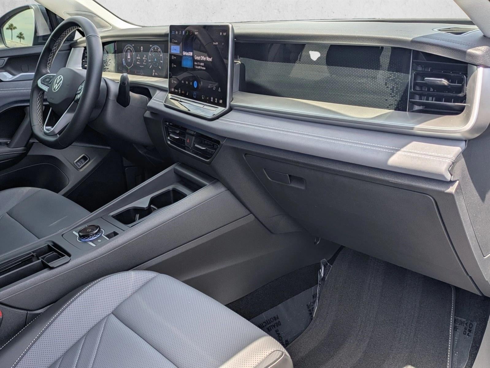 2025 Volkswagen Tiguan 2.0T SE FWD