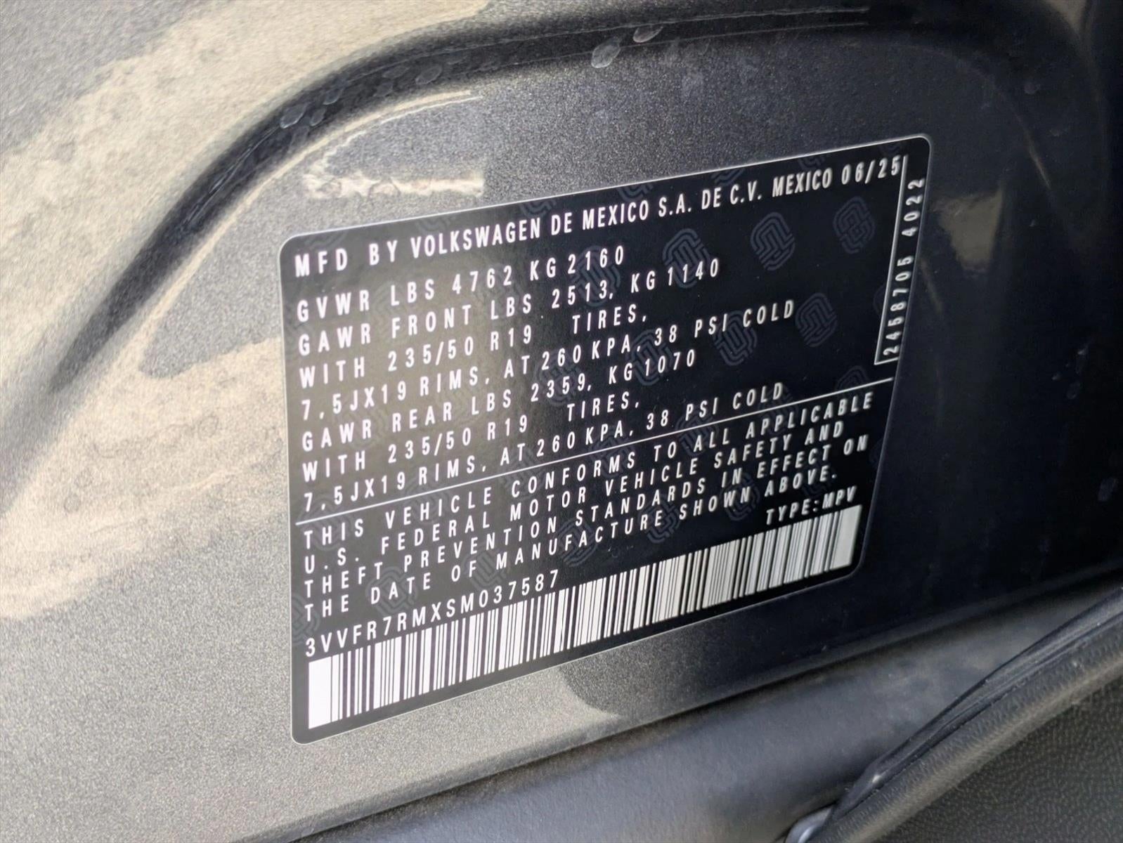2025 Volkswagen Tiguan 2.0T SE FWD