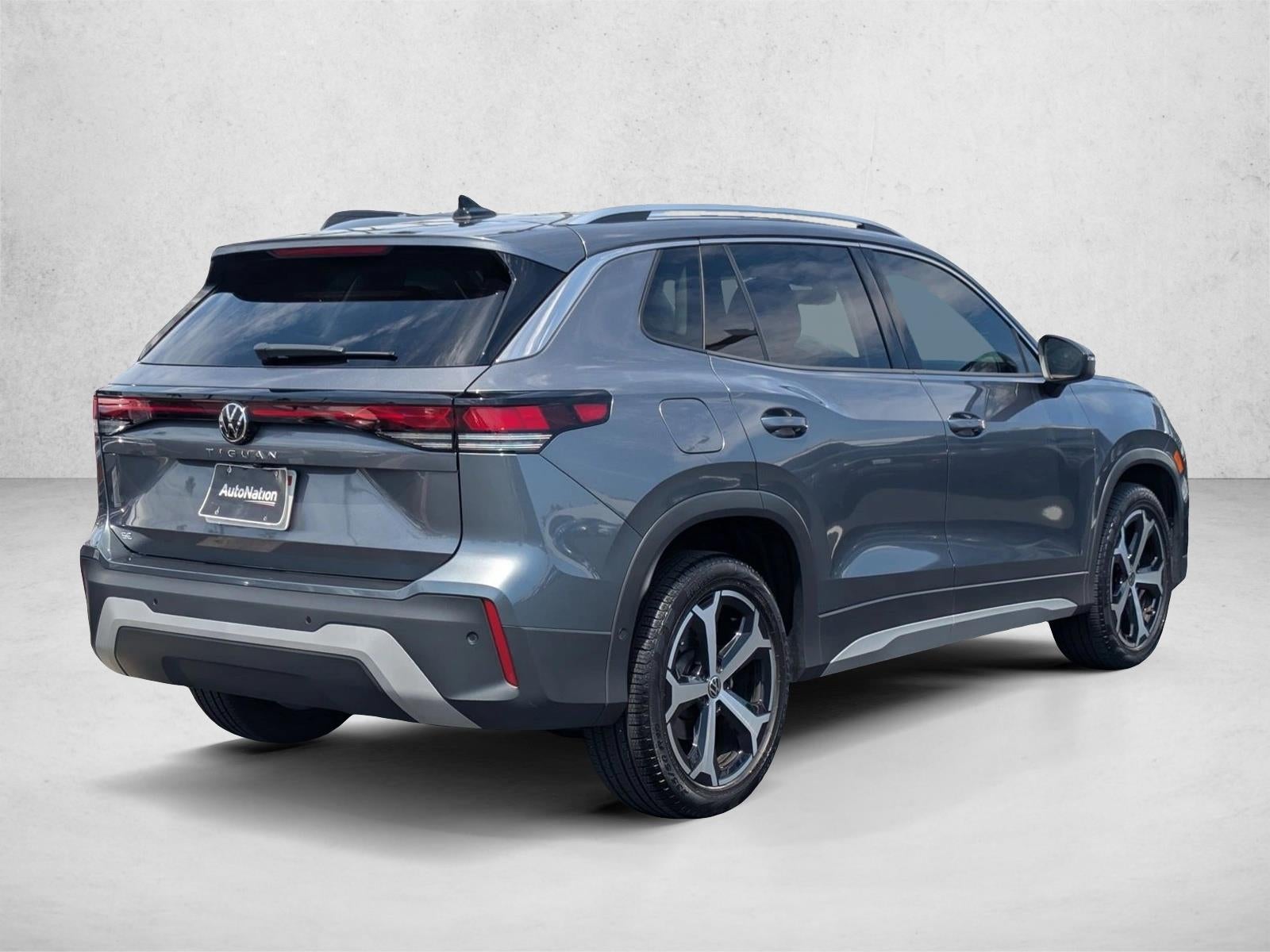 2025 Volkswagen Tiguan 2.0T SE FWD