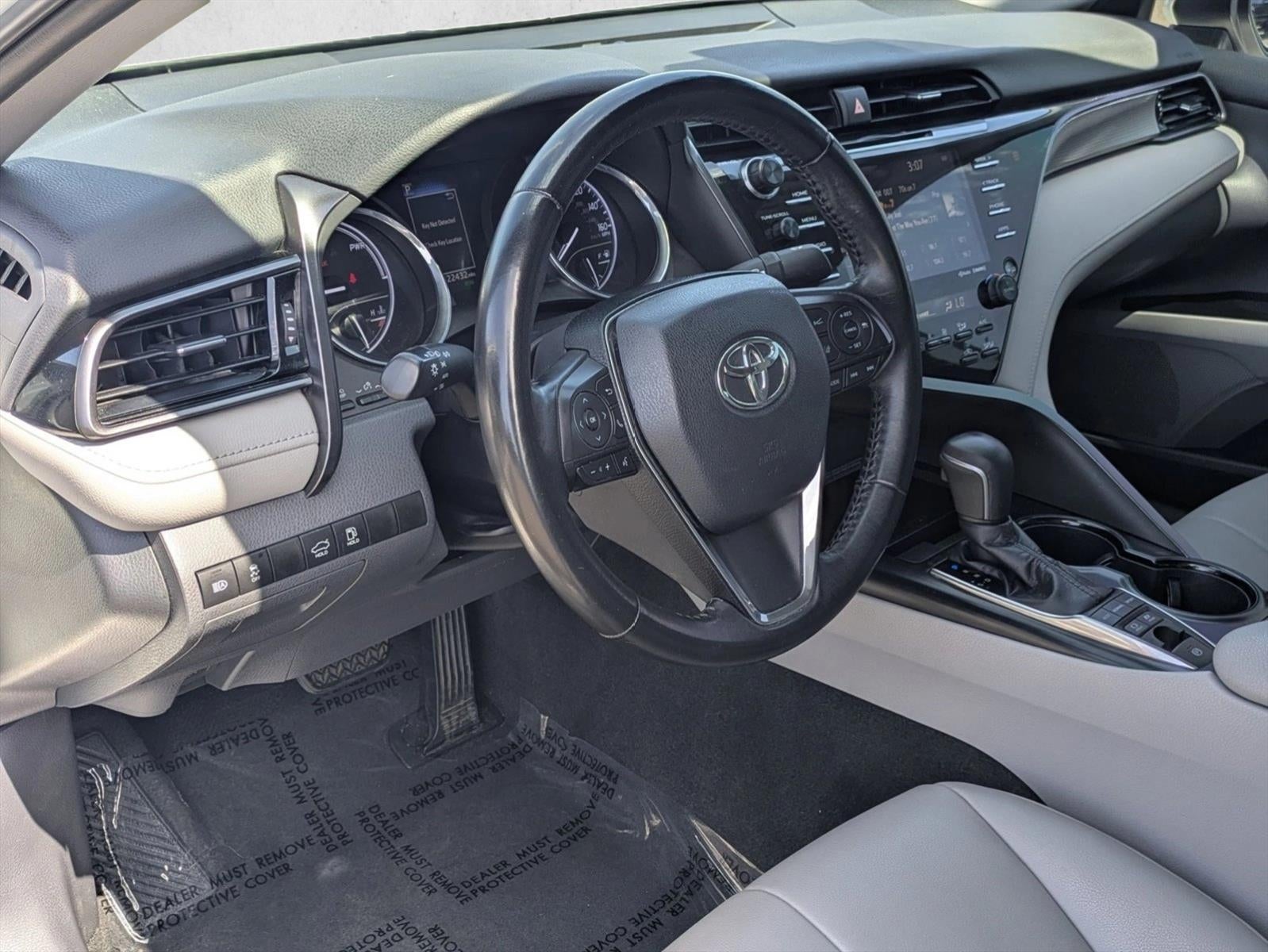 2019 Toyota Camry Hybrid SE CVT (Natl)