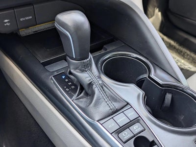 2019 Toyota Camry Hybrid SE CVT (Natl)