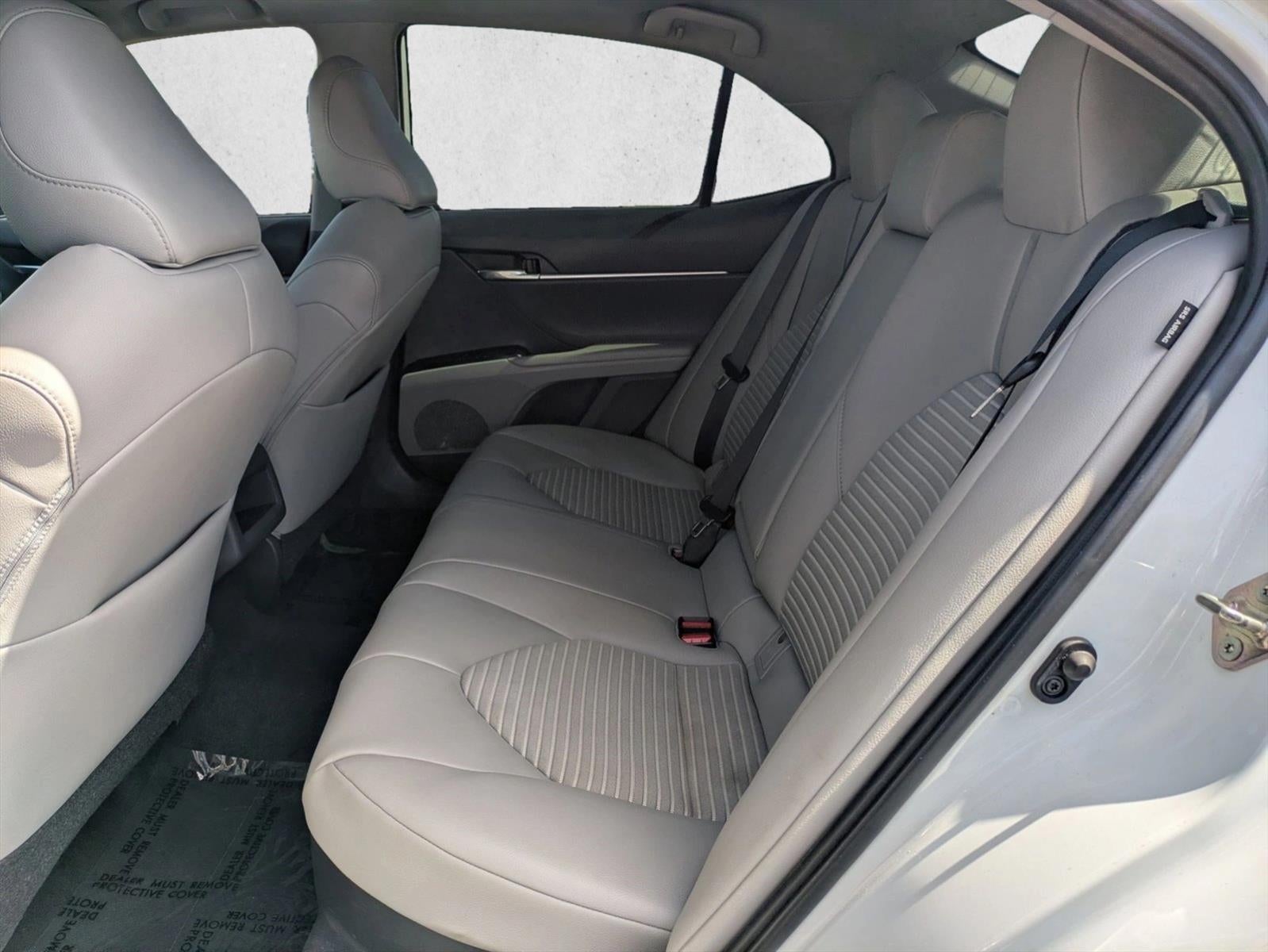 2019 Toyota Camry Hybrid SE CVT (Natl)
