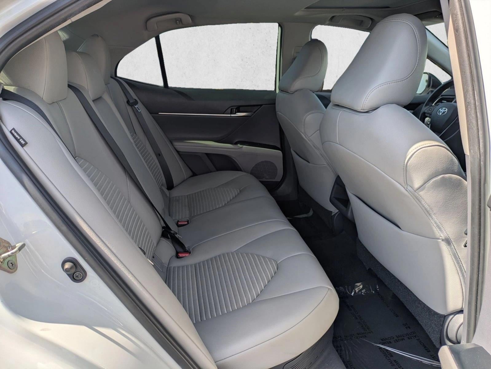 2019 Toyota Camry Hybrid SE CVT (Natl)
