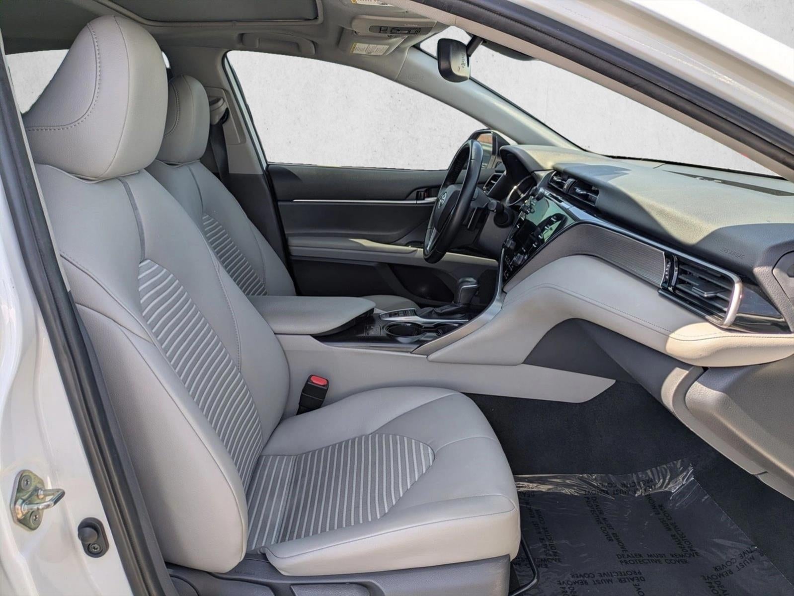 2019 Toyota Camry Hybrid SE CVT (Natl)