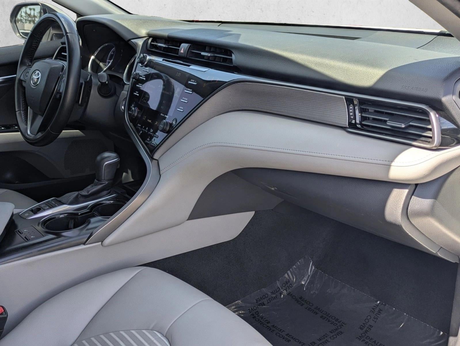 2019 Toyota Camry Hybrid SE CVT (Natl)