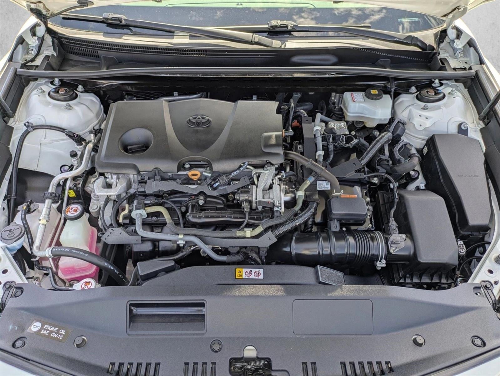 2019 Toyota Camry Hybrid SE CVT (Natl)