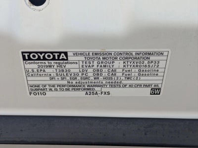 2019 Toyota Camry Hybrid SE CVT (Natl)