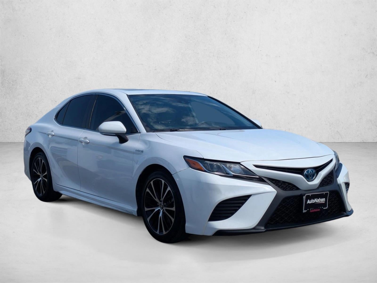 2019 Toyota Camry Hybrid SE CVT (Natl)