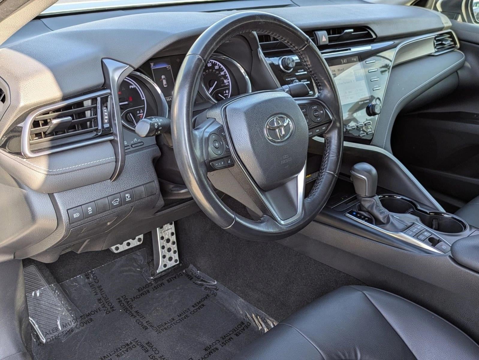 2019 Toyota Camry Hybrid SE CVT (Natl)