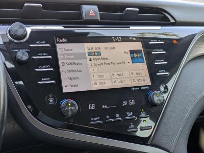 2019 Toyota Camry Hybrid SE CVT (Natl)