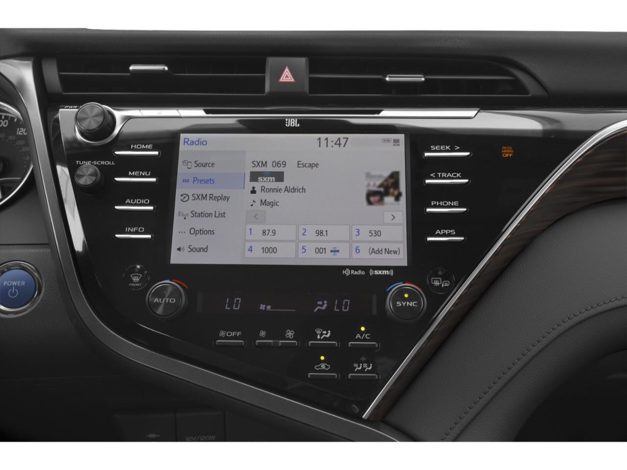 2019 Toyota Camry Hybrid SE CVT (Natl)