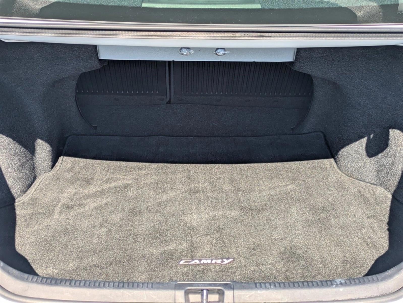 2016 Toyota Camry 4dr Sdn I4 Auto SE (SE)