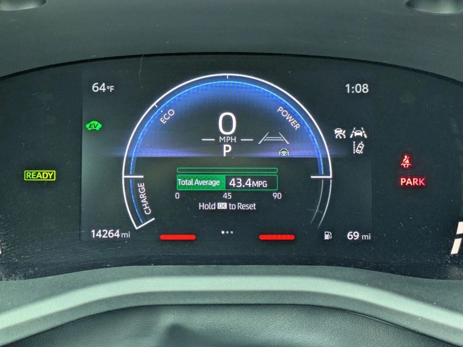 2025 Toyota Camry SE (Natl)