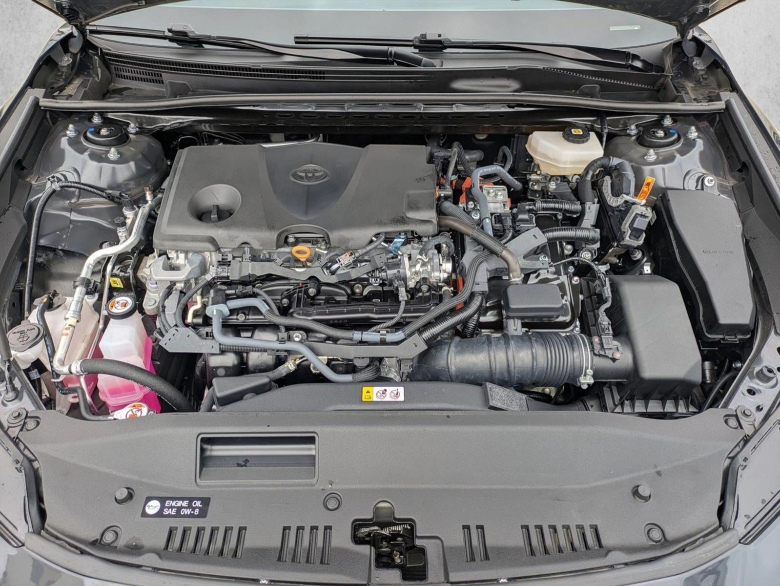 2025 Toyota Camry SE (Natl)