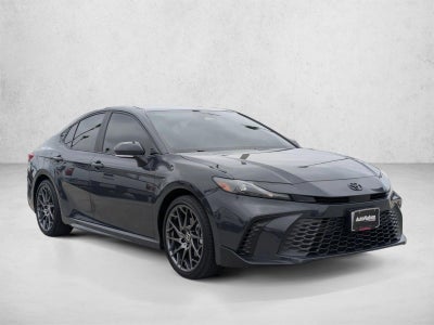 2025 Toyota Camry SE (Natl)