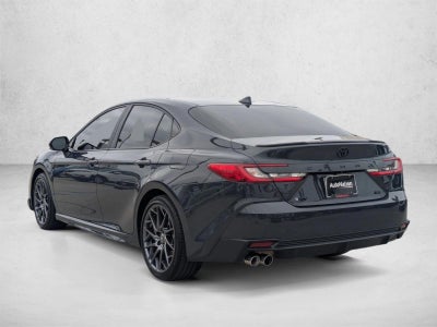 2025 Toyota Camry SE (Natl)