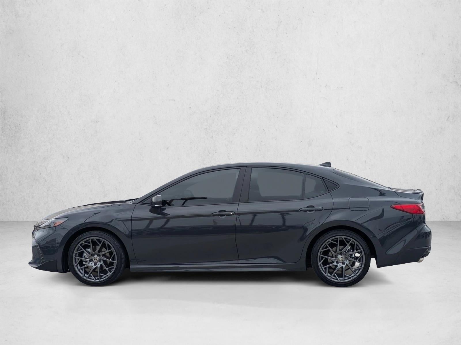 2025 Toyota Camry SE (Natl)