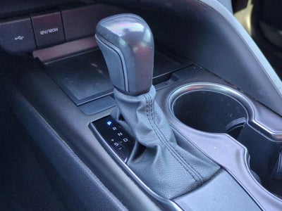 2021 Toyota Camry SE Auto (SE)