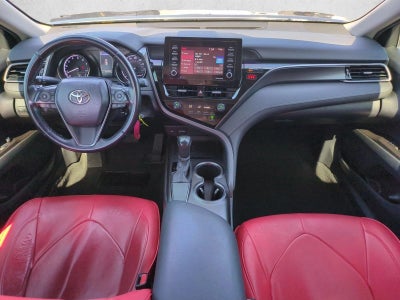 2021 Toyota Camry SE Auto (SE)