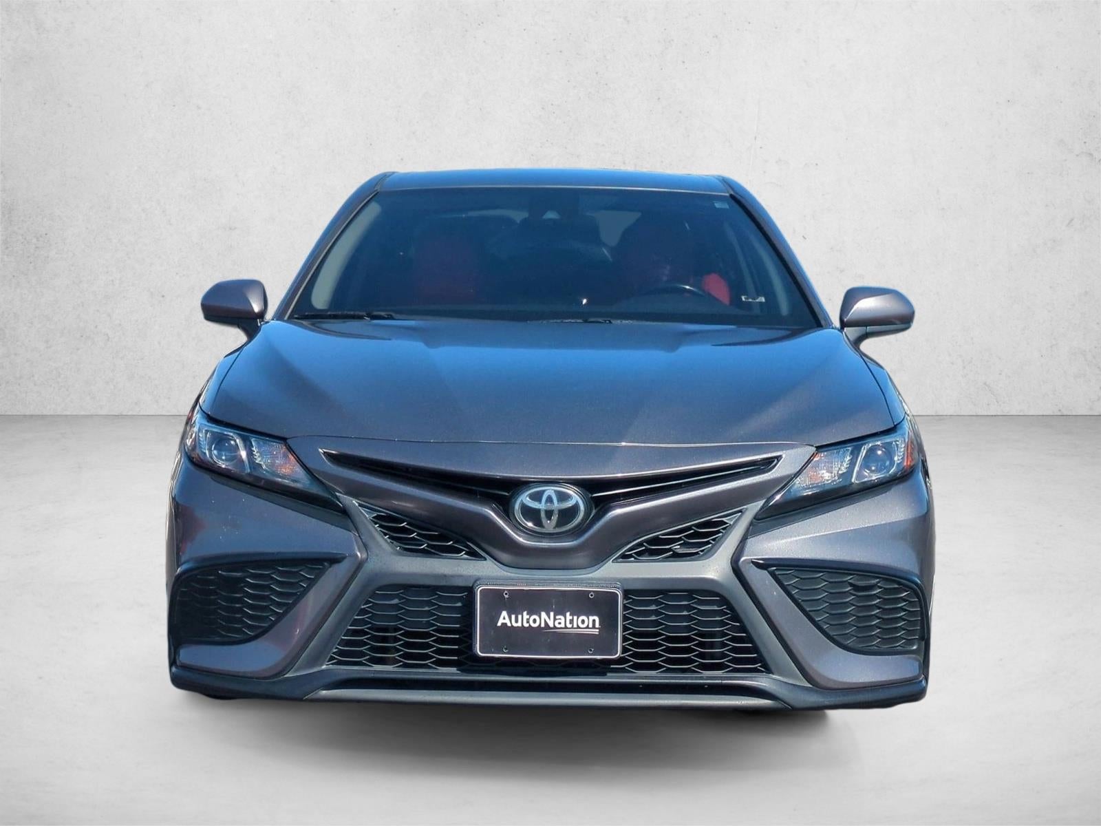 2021 Toyota Camry SE Auto (SE)