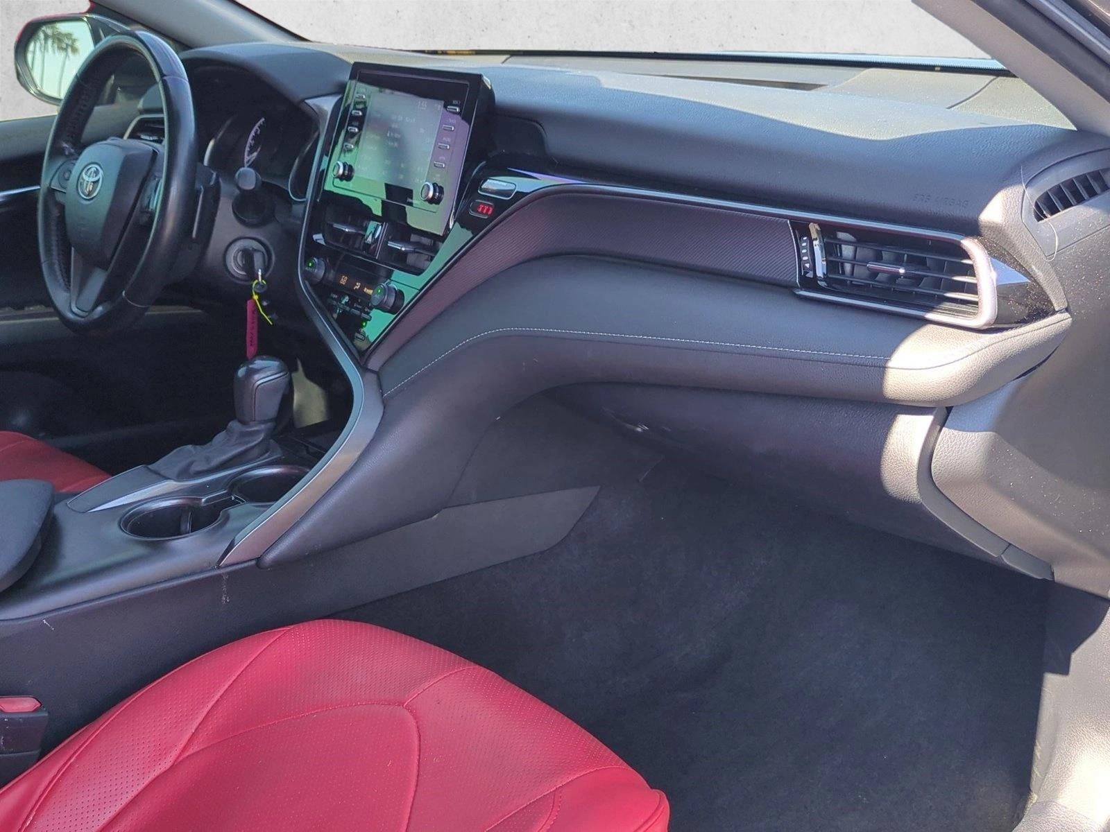 2021 Toyota Camry SE Auto (SE)