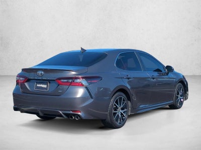 2021 Toyota Camry SE Auto (SE)
