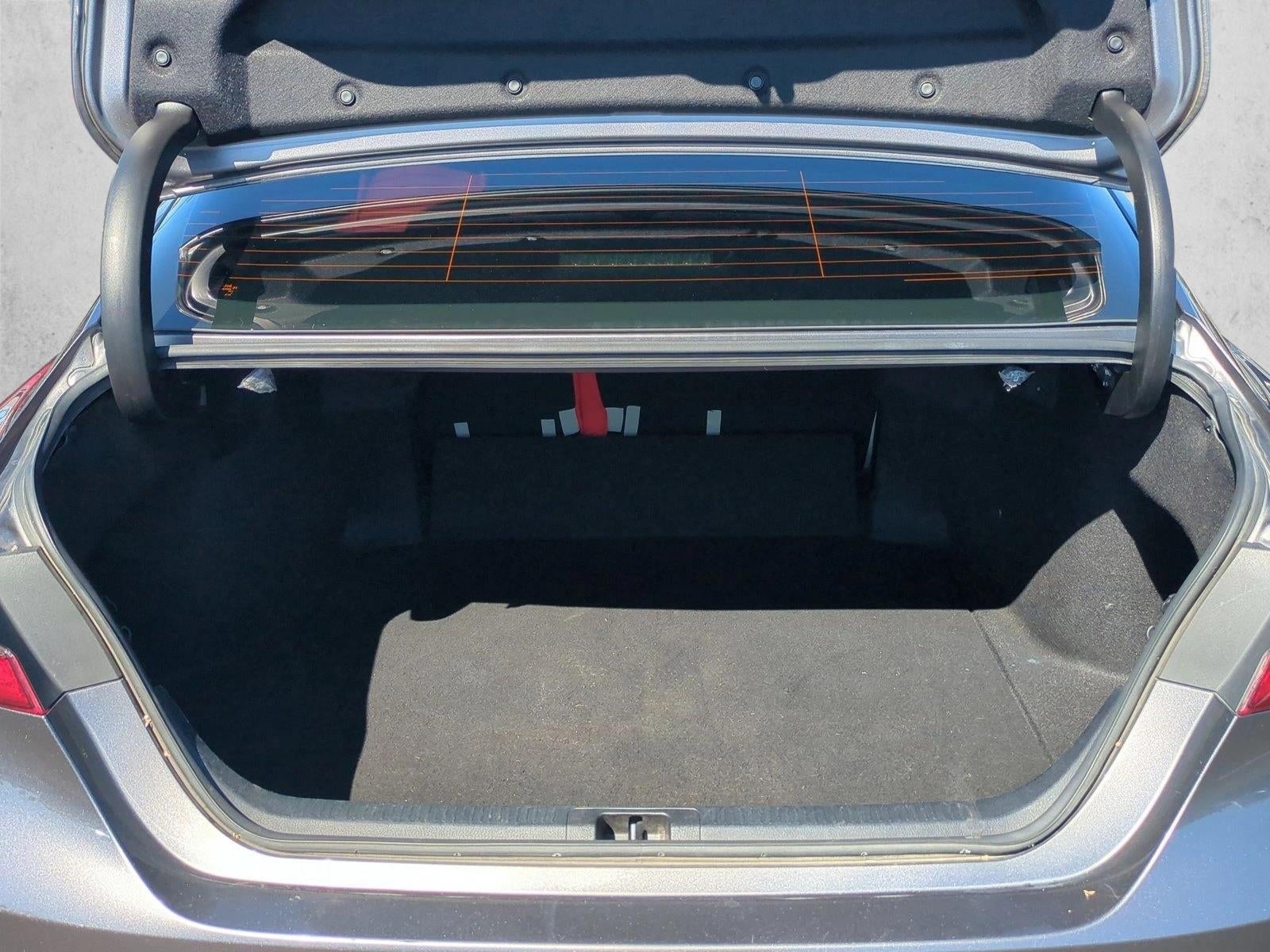 2021 Toyota Camry SE Auto (SE)