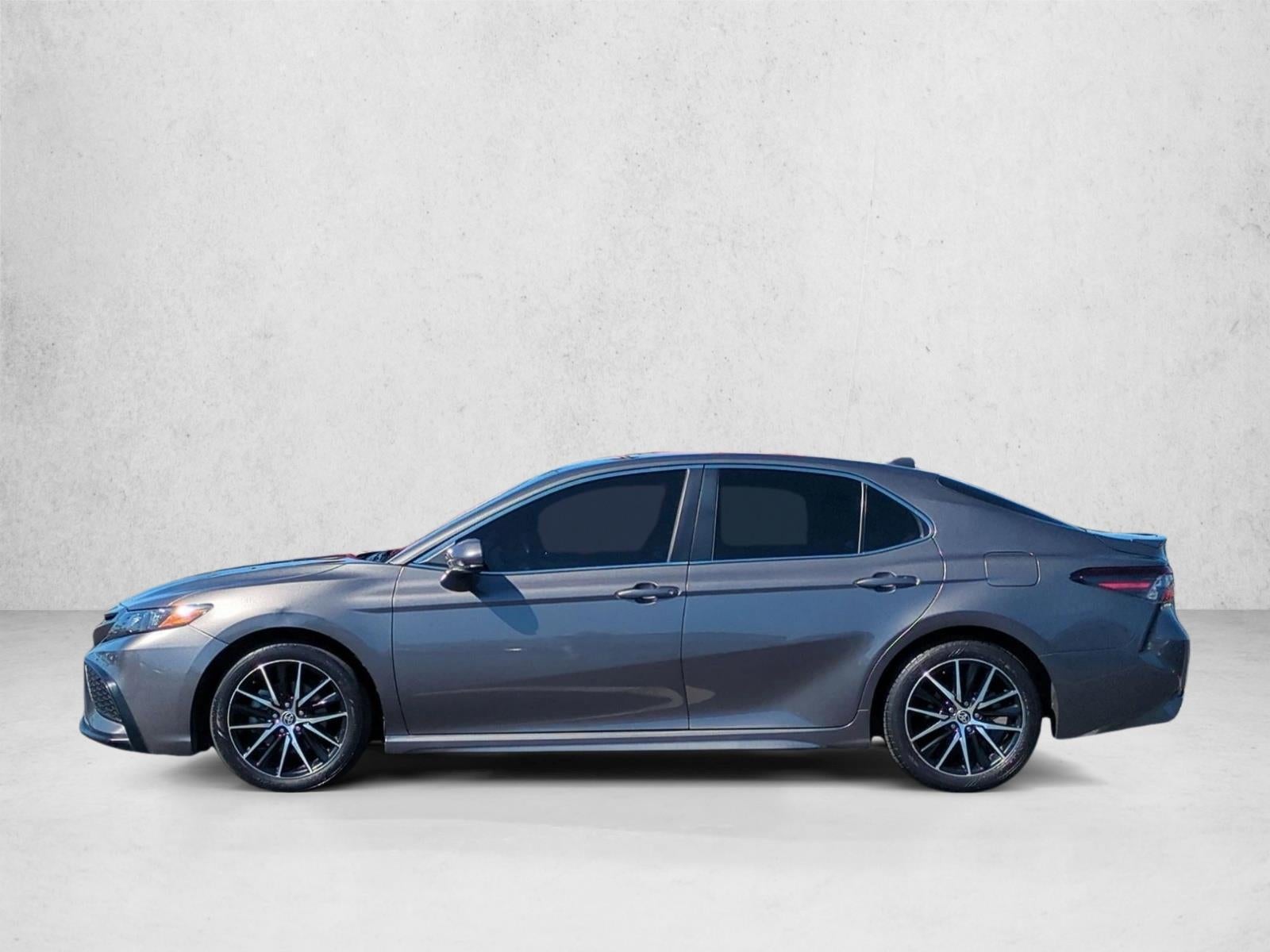 2021 Toyota Camry SE Auto (SE)
