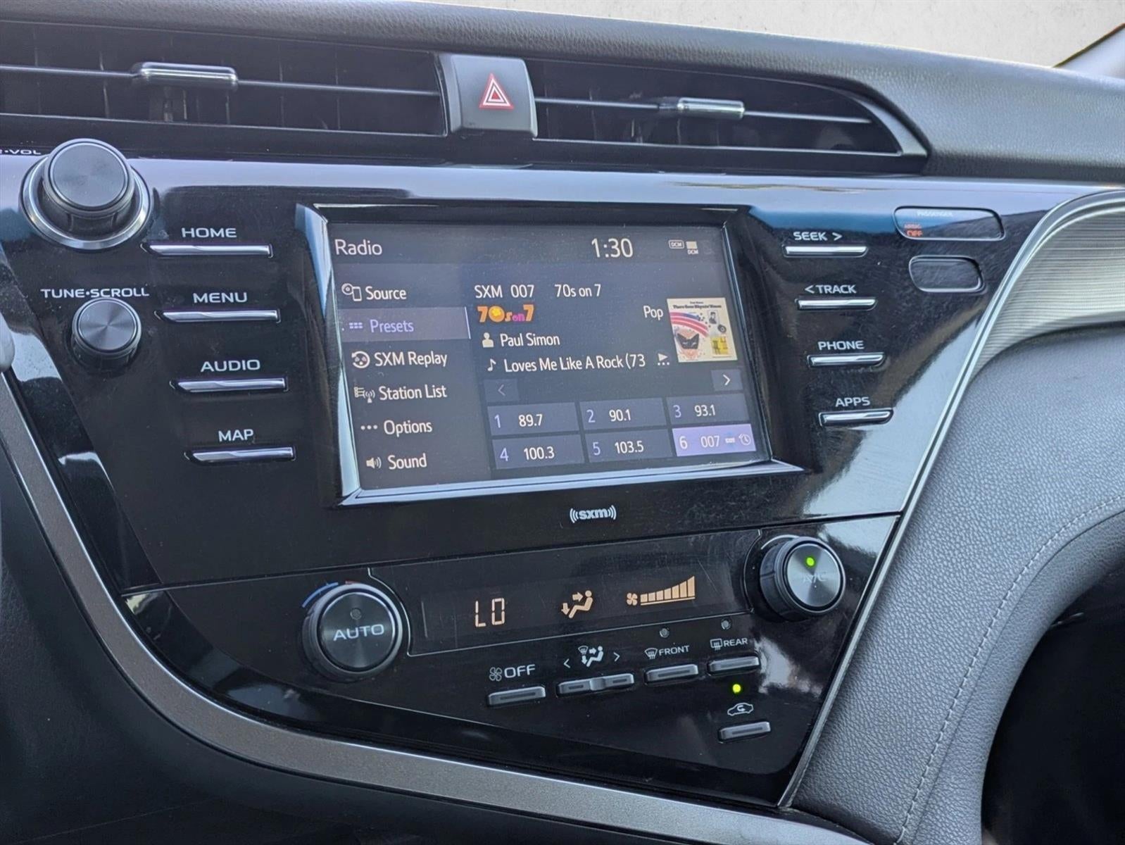 2020 Toyota Camry SE Auto (Natl)