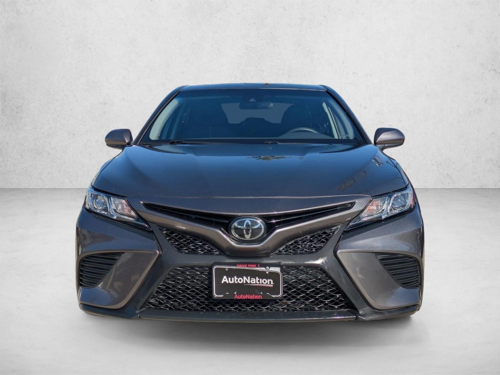 2020 Toyota Camry SE Auto (Natl)