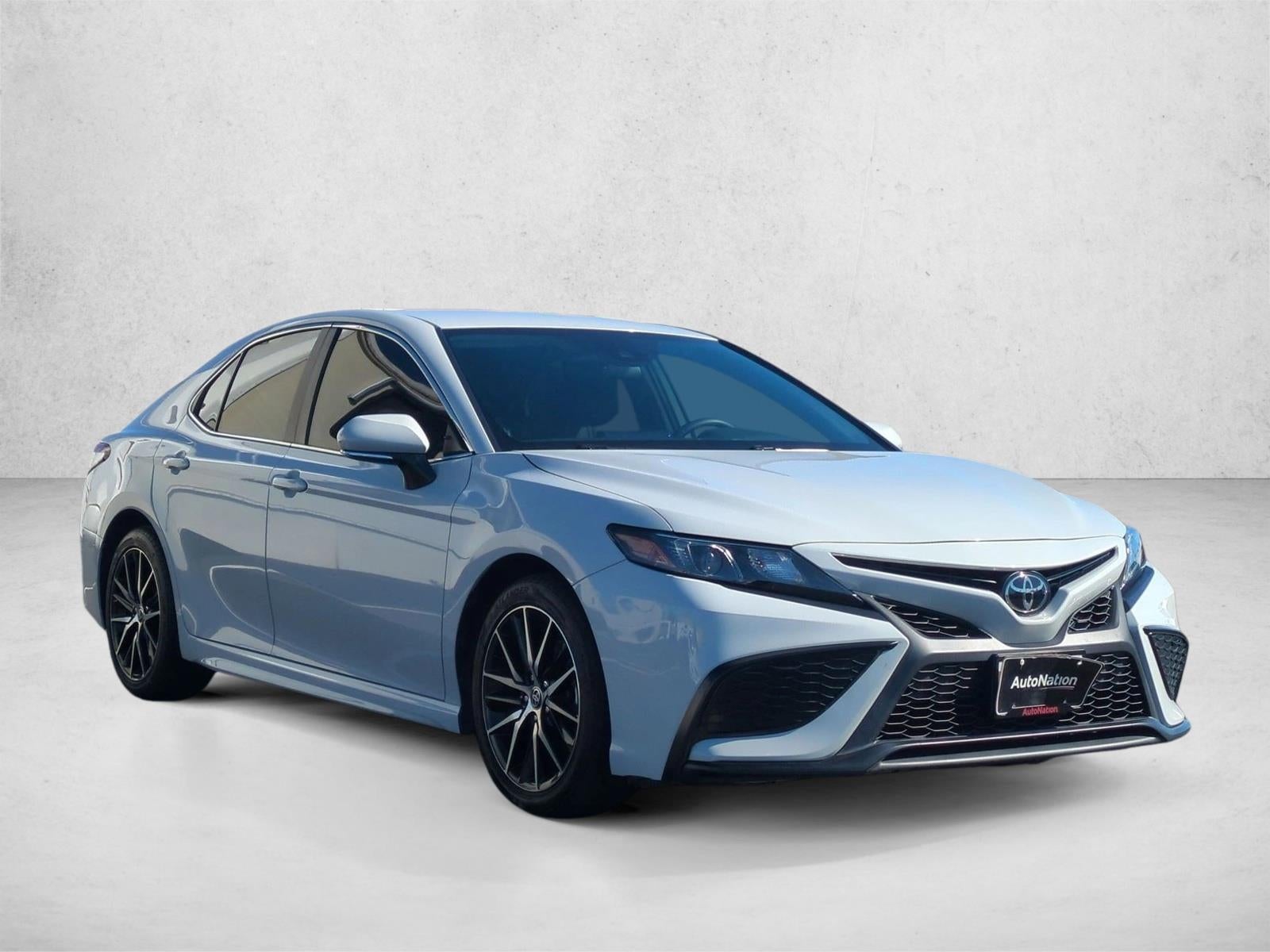 2023 Toyota Camry SE Auto (Natl)