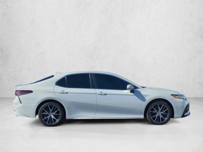2023 Toyota Camry SE Auto (Natl)