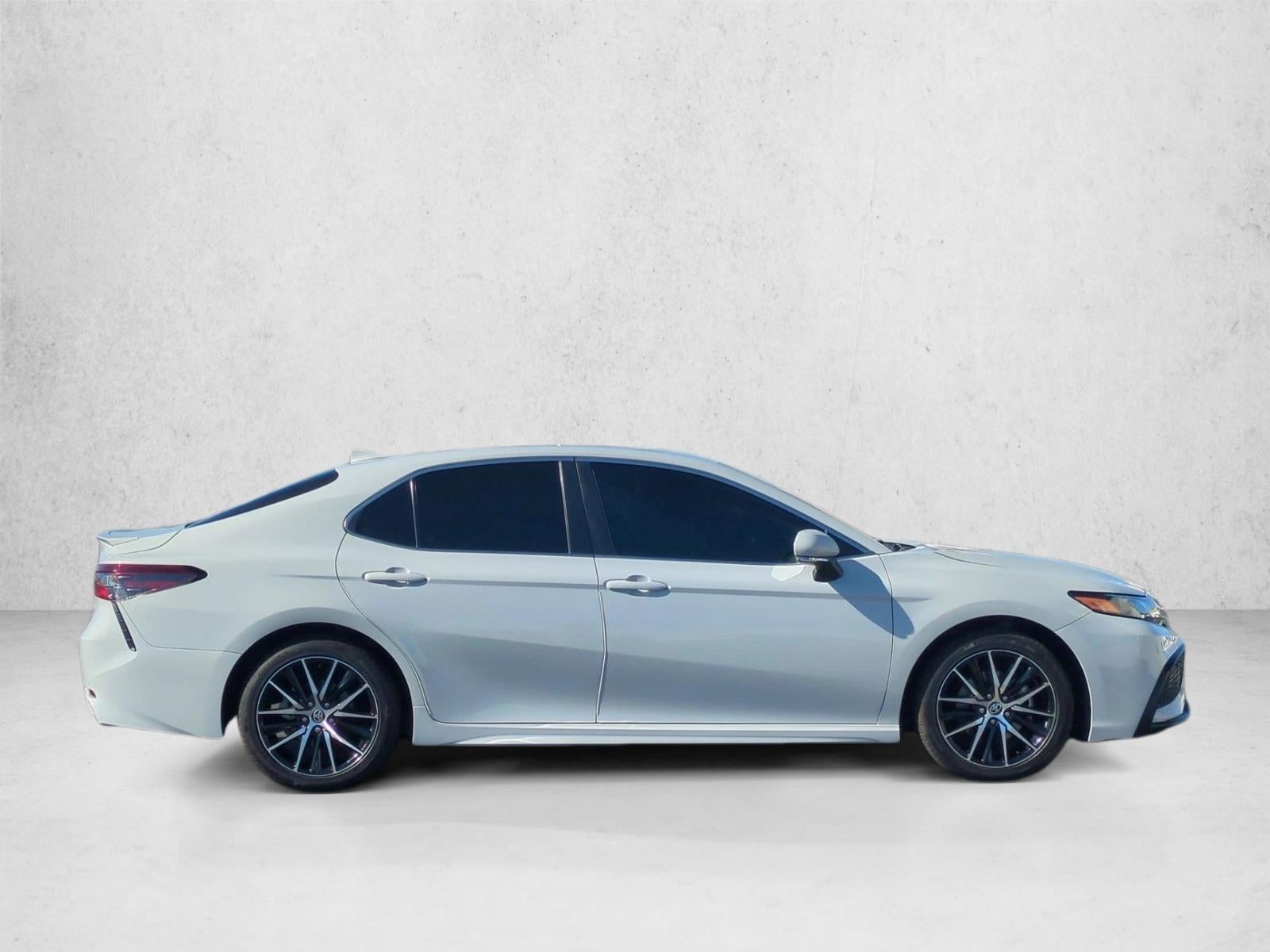 2023 Toyota Camry SE Auto (Natl)