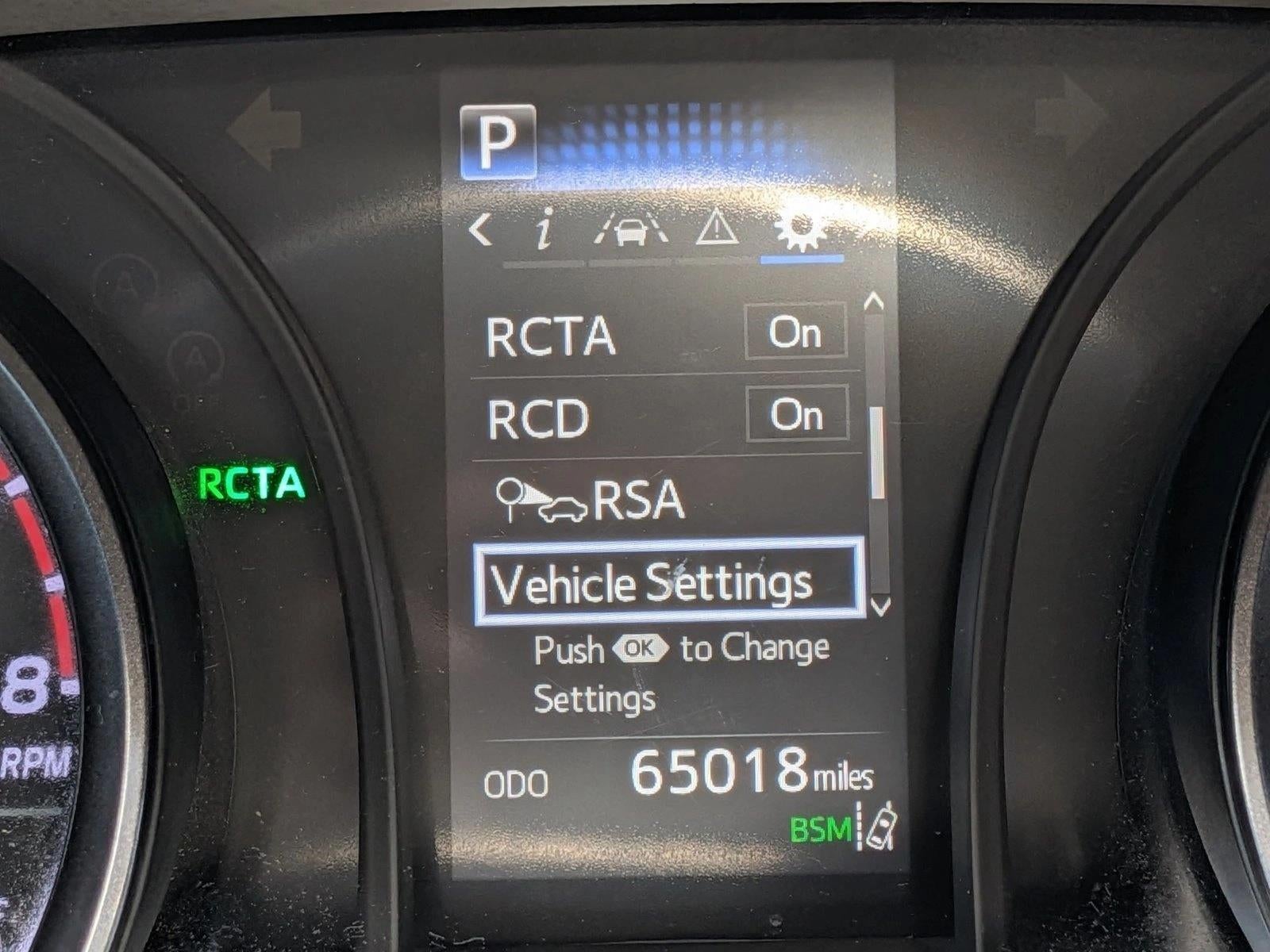 2021 Toyota Camry SE Auto (SE)