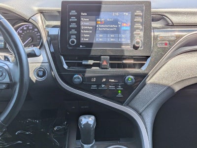2021 Toyota Camry SE Auto (SE)